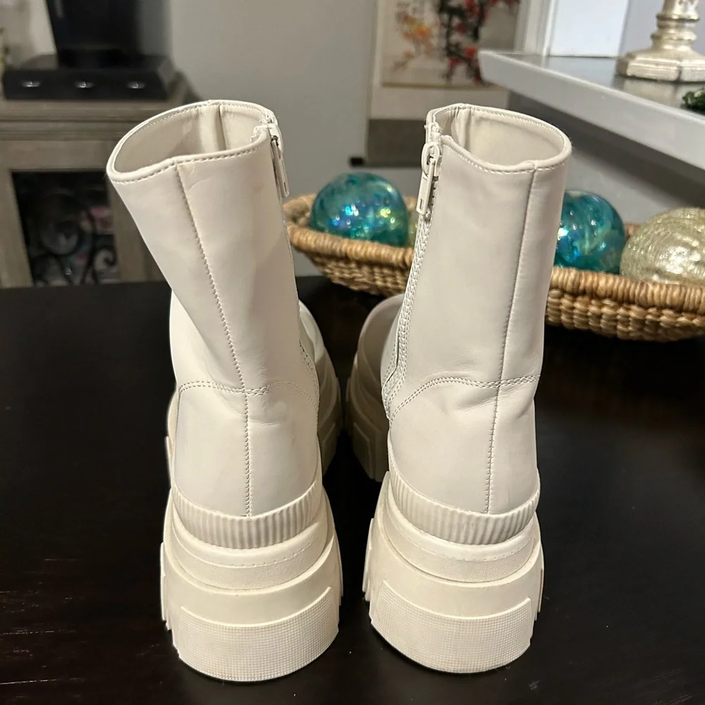 Bershka Platform Chunky Sock Boots Cream / Beige Size 6 - Picture 7 of 10